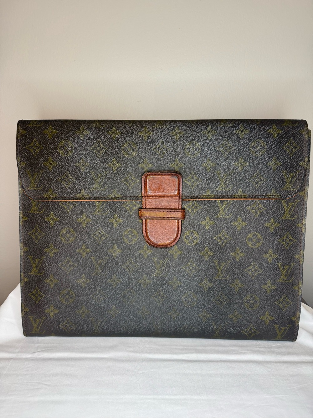 Louis Vuitton Monogram Porte Ministre Document Holder